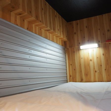 Hostel Azalea Tōkyō Extérieur photo