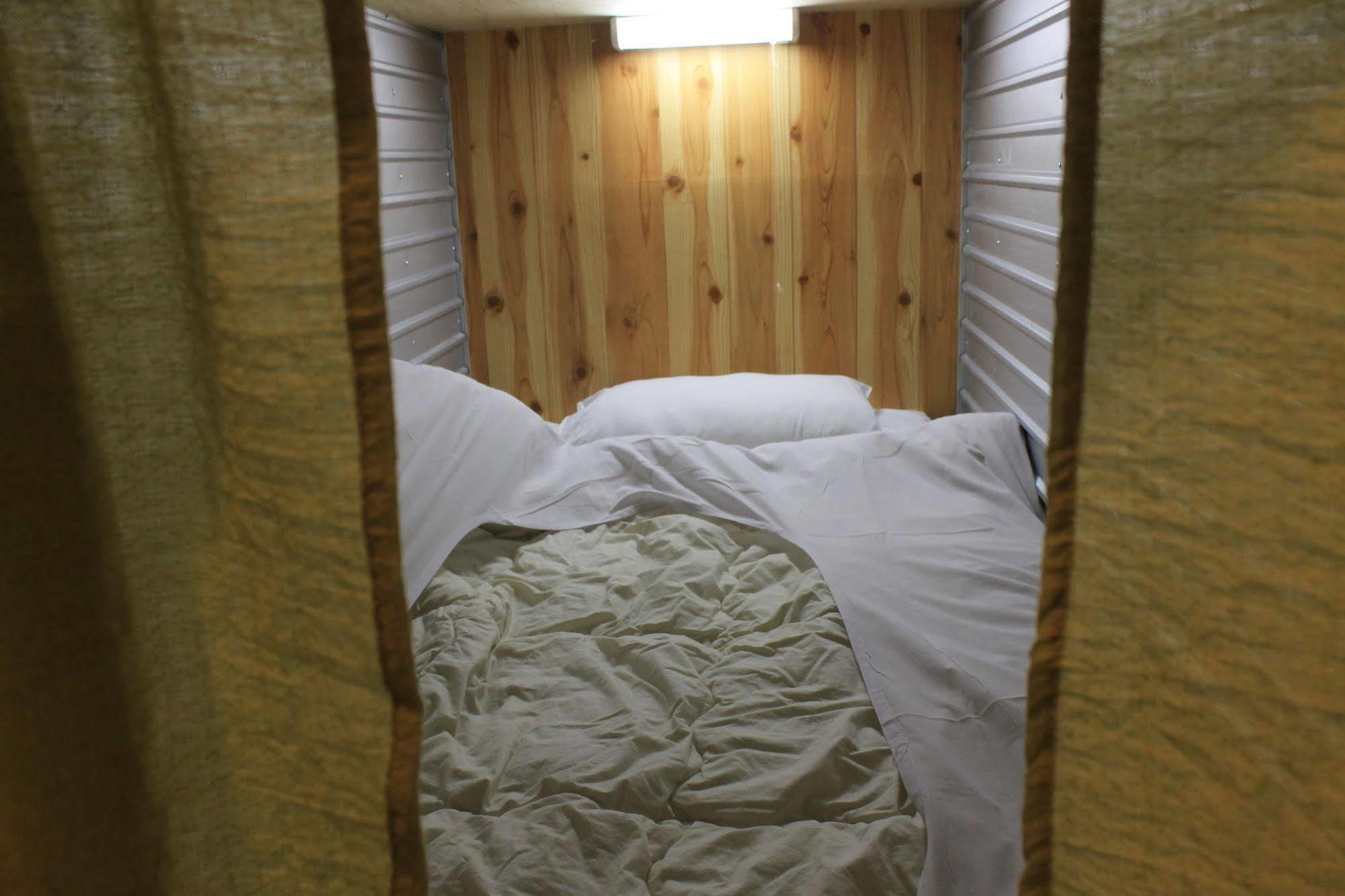 Hostel Azalea Tōkyō Extérieur photo